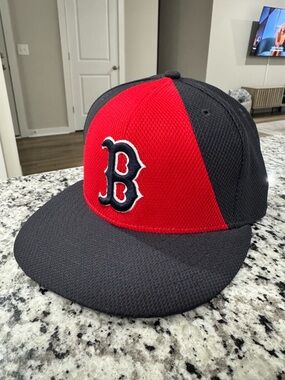 Boston Red Sox Two-Tone Fitted Cap - Red & Navy
